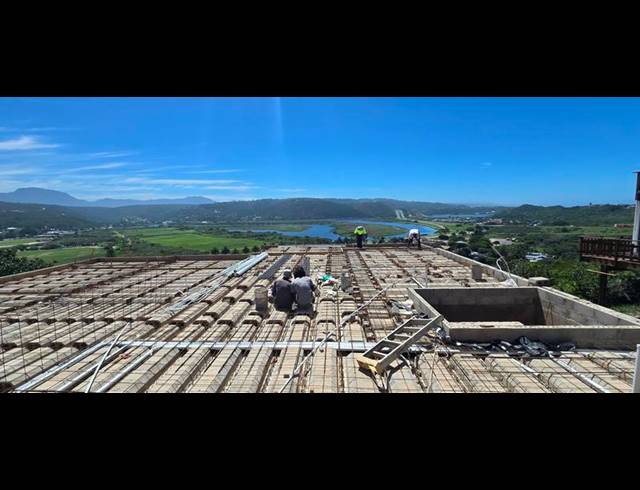 3 BEDROOM HOUSE FOR SALE IN GROOT BRAKRIVIER CENTRAL